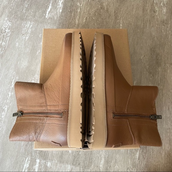 BNIB UGG Deconstructed Mini Zip Boot - Chestnut US 8/EU 39 - Picture 4 of 16